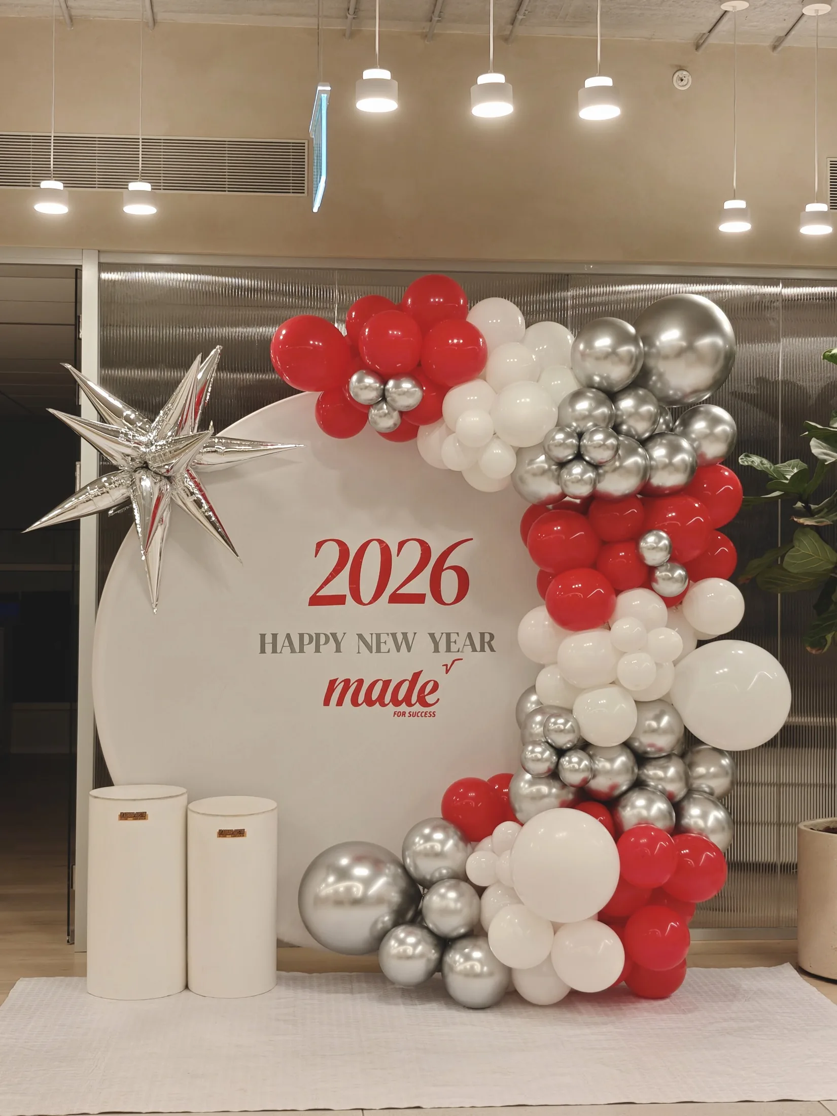 עיצוב בלונים לעסקים - d-12 | Argaman Events - עיצוב בלונים לאירוע (d-12)