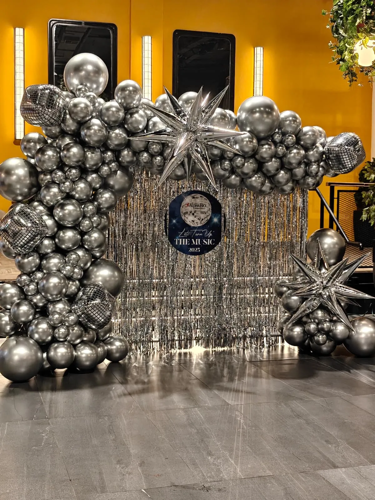 עיצוב בלונים לעסקים - d-3 | Argaman Events - עיצוב בלונים לאירוע (d-3)