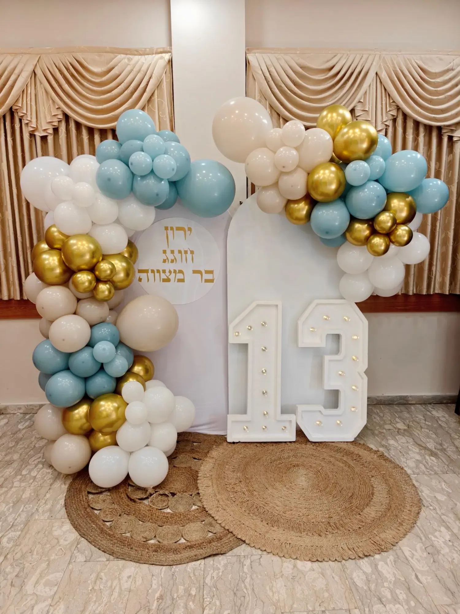 הכל - עיצוב בלונים לאירוע (B-16)